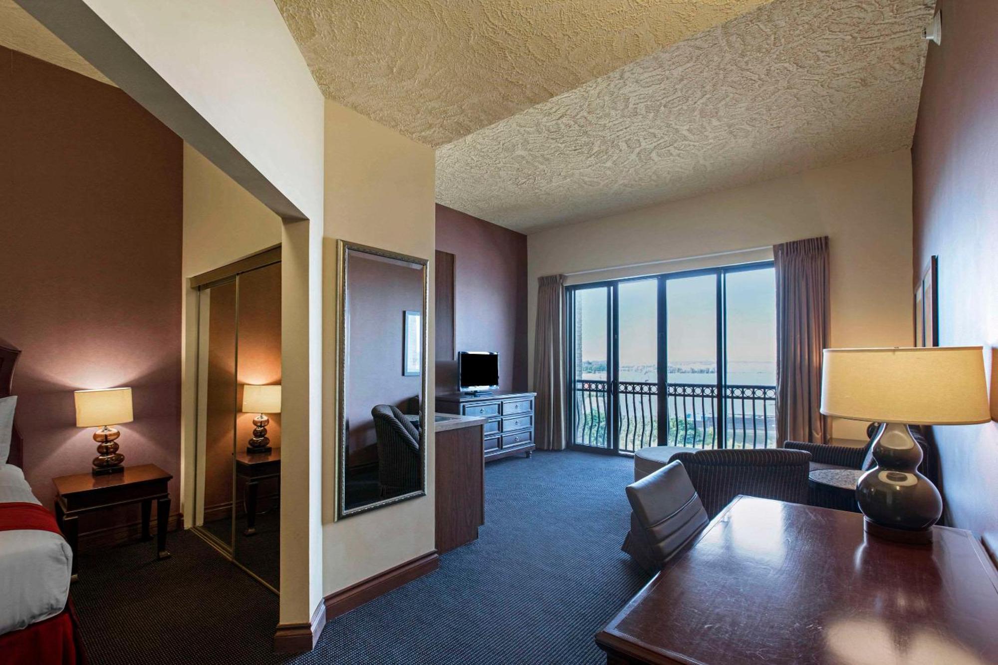 Shoreline Inn & Conference Center, Ascend Hotel Collection Muskegon Extérieur photo