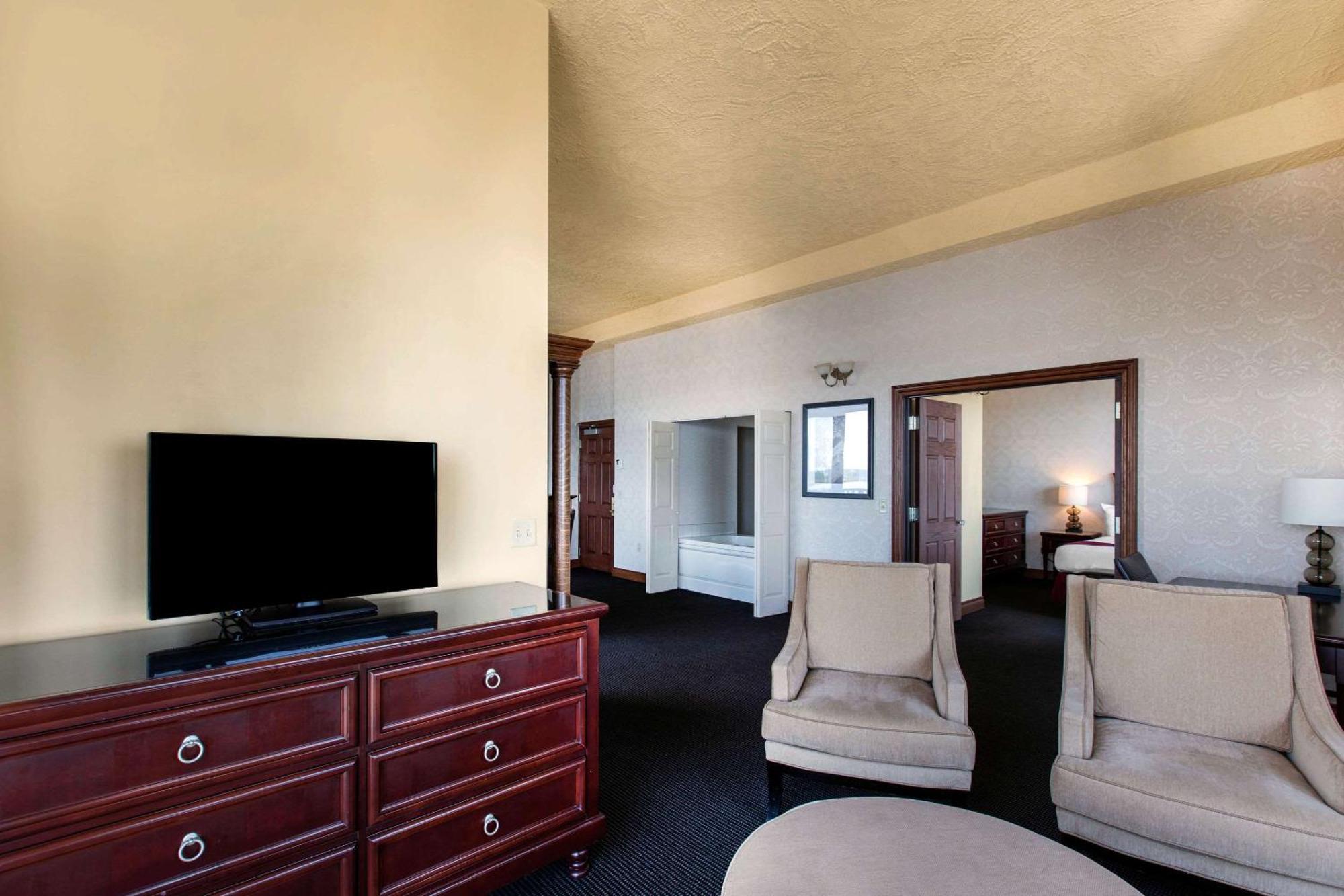 Shoreline Inn & Conference Center, Ascend Hotel Collection Muskegon Extérieur photo